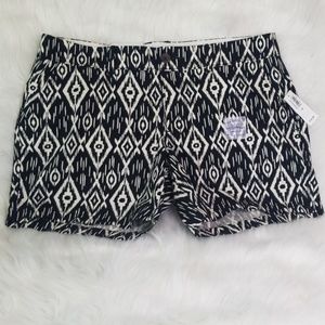 Old Navy black and white shorts size 10